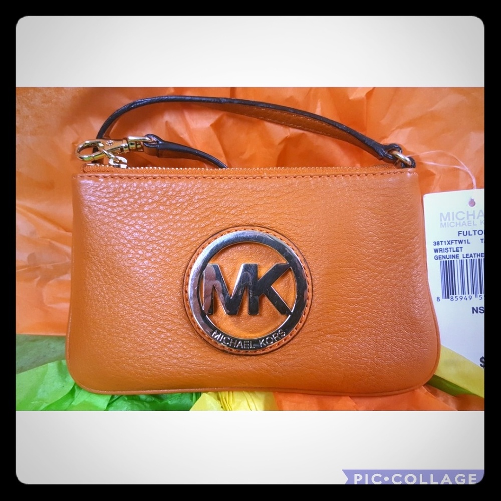 Michael Kors Wristlet